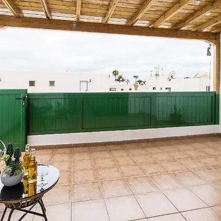 Lucero Apartment *